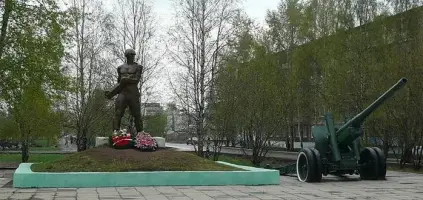 Памятник Н.Ладкину