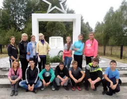 Памятник советским воинам в д. Старое Лавшино