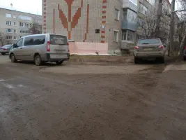 Мемориальная табличка Бажанову Вадиму Ивановичу
