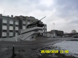 Танк «Т-34» - памятник трудовому подвигу рабочих КМК в годы ВОВ, фотография 2