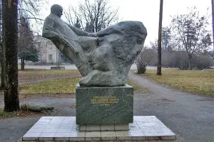 Памятник Десантнику
