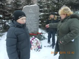 Памятный знак «Отважным воинам-землякам»
