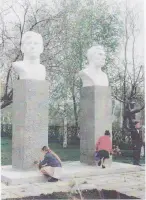 Памятники Героям Советского Союза