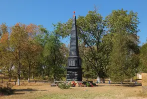 Стела памяти воинам-односельчанам - село Стефанидинодар, Азовский район, Ростовская область, фотография 4