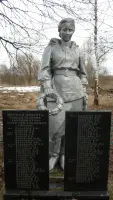 Памятник в деревне Хмелевки