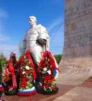 Памятник "Неизвестному солдату"