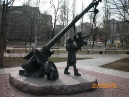 Памятник детям войны «Качели», фотография 3