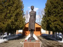 Обелиск в Петрищеве, фотография 2