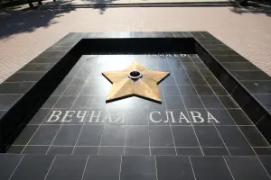 Братская могила - Батайск, Ростовская область