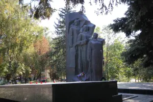Братская могила - Батайск, Ростовская область, фотография 4