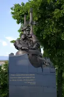 Памятник морякам-подводникам