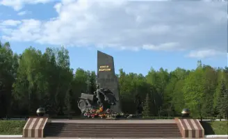 Памятник воинам-водителям, фотография 3