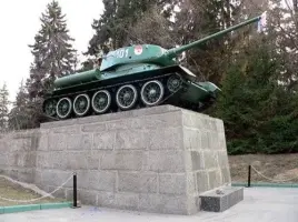 Танк на Ленинградском шоссе, 41 км, недалеко от г. Зеленограда