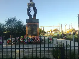 Памятник-обелиск «Победа» в честь всех односельчан, погибших на фронтах Великой Отечественной войны