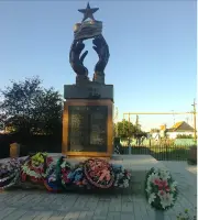 Памятник-обелиск «Победа» в честь всех односельчан, погибших на фронтах Великой Отечественной войны, фотография 2