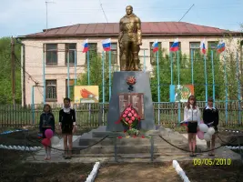 Обелиск павшим воинам-односельчанам, погибшим в Великой Отечественной войне 1941-1945 гг