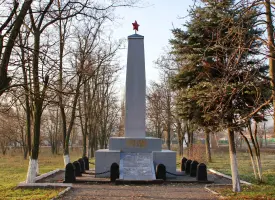 Памятник павшим воинам - хутор Маркин, Октябрьский район, Ростовская область, фотография 3