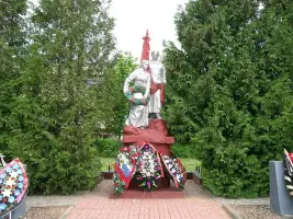 Братская могила 1001 советских воинов и партизан, павших в боях за освобождение Руднянского района от немецко-фашистских захватчиков
