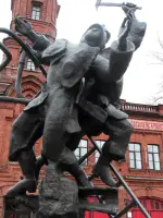 Памятник «Подвигу пожарных Ленинграда», фотография 2