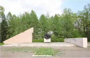 Мемориал в Дубовой роще, фотография 5