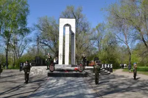 Памятник Великой Отечественной войны в селе Шигоны, фотография 2