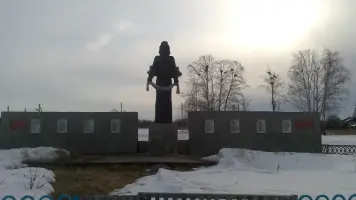 Памятник скорбящей матери, фотография 2