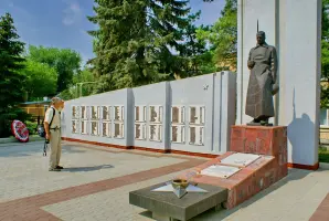 Мемориальный комплекс - слобода Большая Мартыновка, Ростовская область, фотография 4
