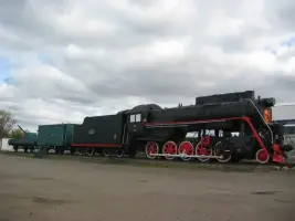 Памятник бронепоездам «Илья Муромец» и «Козьма Минин»