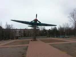 Памятник защитникам ленинградского неба