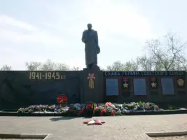 Памятник-ансамбль советскому солдату, фотография 2