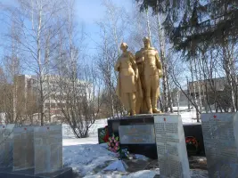 Памятник погибшим воинам