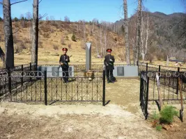Памятник погибшим воинам ВОВ в посёлке Малый Анзас, фотография 2
