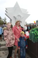 Памятный знак "Три звезды", посвященный 40-летию Победы Советского народа над фашистской Германией, фотография 3