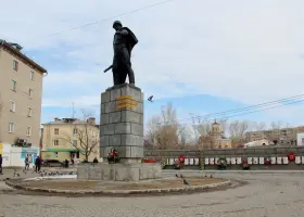 Памятник Герою Советского Союза Григорию Павловичу Кунавину
