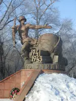 Памятник пехотному училищу, фотография 2