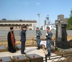 Памятный Поклонный Крест - мемориал воинам, погибшим в Великой Отечественной войне 1941-1945 гг, фотография 3