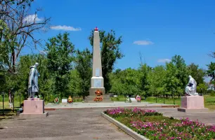 Мемориал павшим воинам - село Романовка, Сальского района Ростовской области