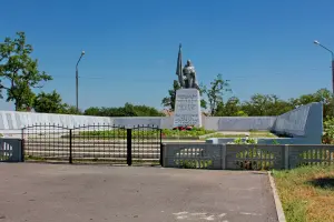 Мемориал павшим воинам - село Сандата, Сальский район, Ростовская область