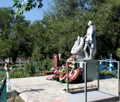 Братская могила - Сальск, Ростовская область, фотография 3