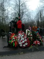 Мемориал "Разорванное кольцо"