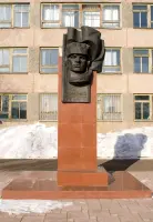 Стела герою Советского союза Игнату Хоменко