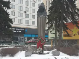 Памятник Герою Советского Союза Николаю Францевичу Гастелло