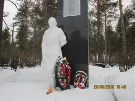 Памятник в честь жителей пос. Водный, погибших на фронтах Великой Отечественной войны 1941-1945, фотография 3