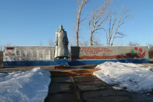 Памятник павшим землякам, фотография 3