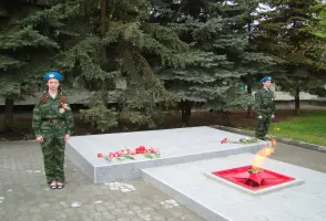 Братская могила в посёлке Рассвет