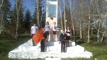 обелиск павшим землякам в Великой Отечественной войне, фотография 2