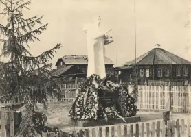 Памятник Воинам-Климковчанам участникам Великой Отечественной войны 1941-1945 гг
