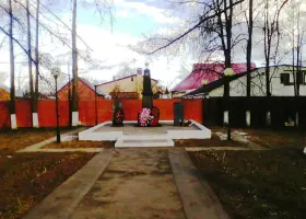 Обелиск, посвящённый воинам павшим в годы ВОВ