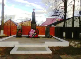 Обелиск, посвящённый воинам павшим в годы ВОВ, фотография 2