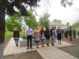 Братская могила воинам, погибшим на территории с. Раздольного в годы ВОВ